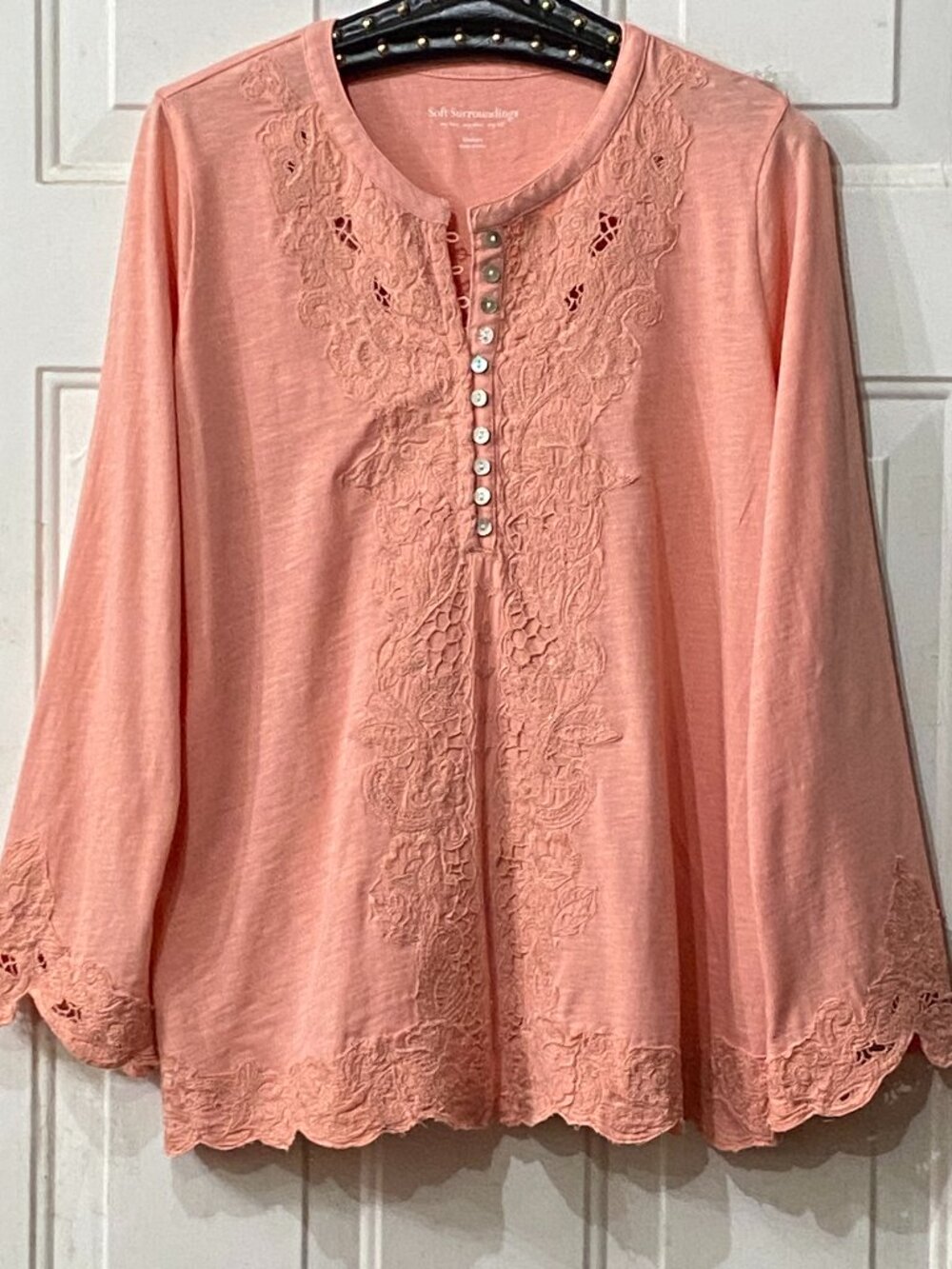 Soft Surroundings Sz M Knit Blouse Popover Long Sleeve Pinkish Peach Embroidered